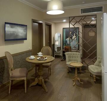 Улучшенные апартаменты в Отеле ZENTRUM Hotel